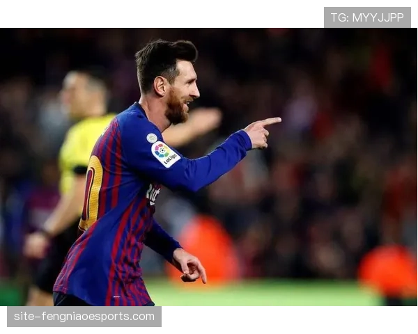 特写瞬间：终场哨响，确定降级的达姆施塔特球员瘫坐场地久久不起